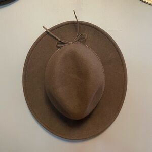 Treasure & Bond | Accessories | Treasure Bond Black Felt  display picture 1